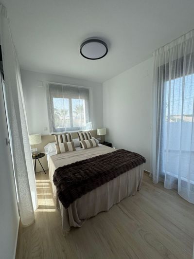 Image No.15-2 Bed Flat for sale