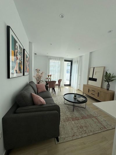Image No.9-2 Bed Flat for sale