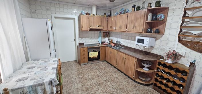 Image No.4-4 Bed Villa for sale