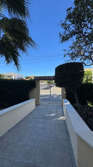 Image No.39-3 Bed Flat for sale