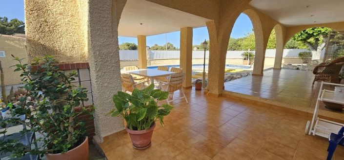 Image No.3-5 Bed Villa for sale