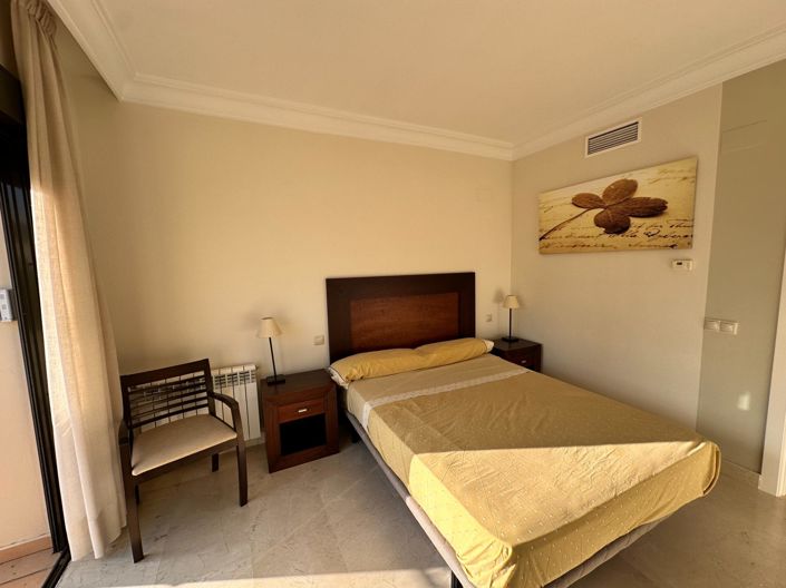 Image No.13-2 Bed Property for sale