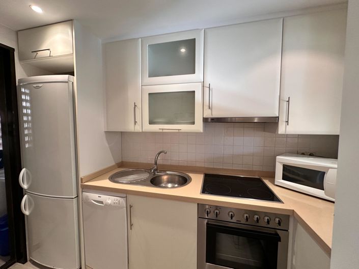 Image No.8-2 Bed Property for sale