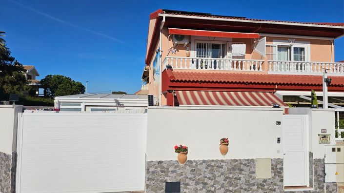 Image No.9-3 Bed Villa for sale