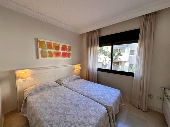 Image No.18-2 Bed Townhouse for sale