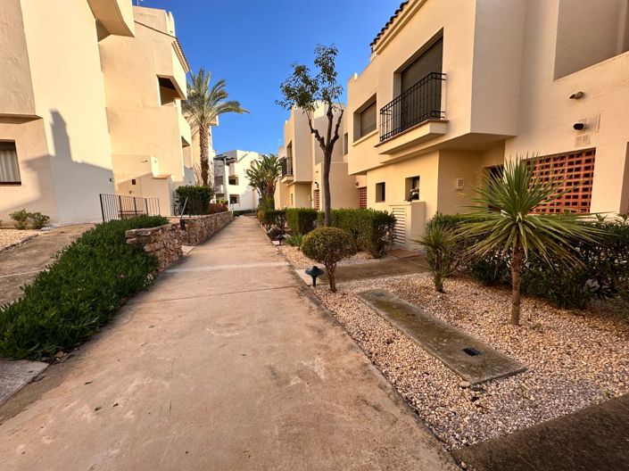 Image No.20-2 Bed Townhouse for sale