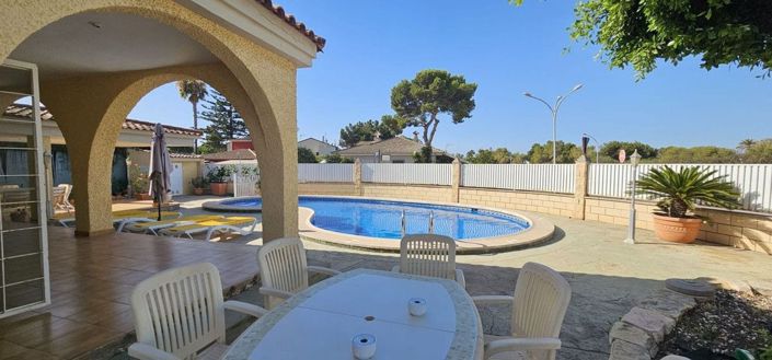 Image No.41-5 Bed Villa for sale