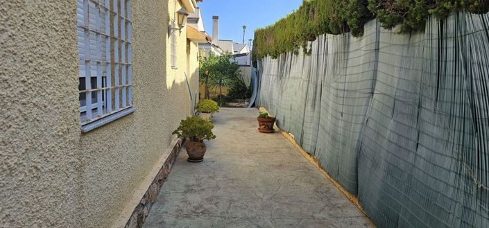 Image No.45-5 Bed Villa for sale