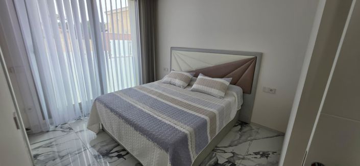 Image No.7-5 Bed Villa for sale
