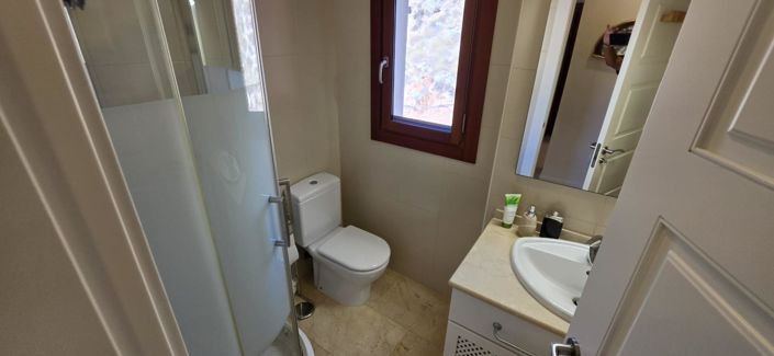 Image No.12-2 Bed Property for sale