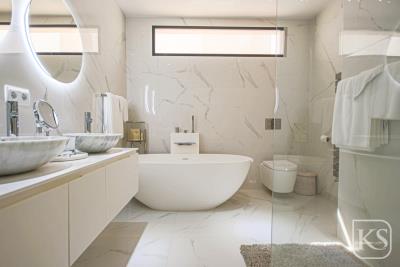 Casa-Oro-Luxurious-3-Bed-2-Bath-Fully-Remodelled-Villa-on-El-Valle-Golf-Resort-5