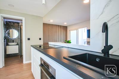 2-Bed-2-Bath-Fully-Reformed-2nd-Floor-Apartment-on-Hacienda-Riquelme-14