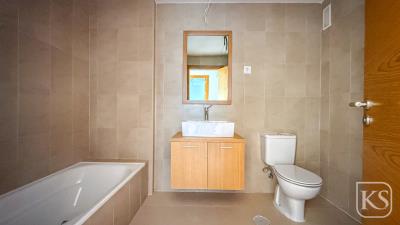 2-Bed-1-Bath-Apartment-with-Pool-and-Golf-Views-on-Hacienda-Riquelme-10