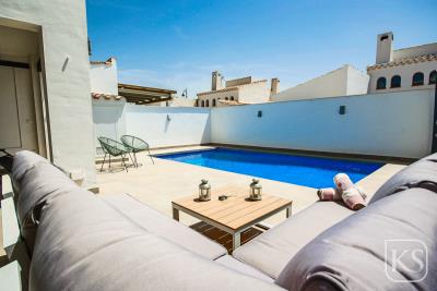 VillaMoore---3-bed-2-bath-luxury-modern-villa
