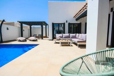 VillaMoore---3-bed-2-bath-luxury-modern-villa-2