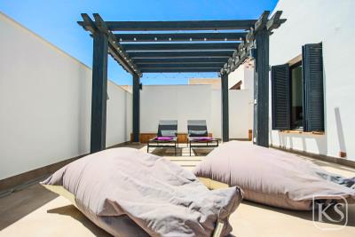 VillaMoore---3-bed-2-bath-luxury-modern-villa-8