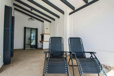 VillaMoore---3-bed-2-bath-luxury-modern-villa-12