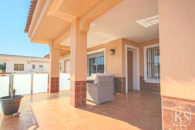 3-bed-2-bath-top-floor-100m-away-from-the-beach-in-Los-Alcazares-2
