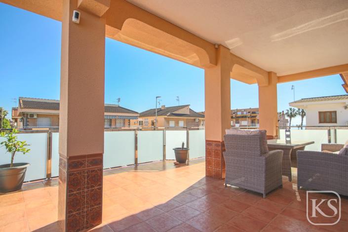 Image No.1-3 Bed Apartment for sale