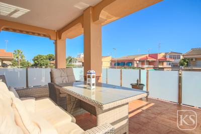 3-bed-2-bath-top-floor-100m-away-from-the-beach-in-Los-Alcazares-6