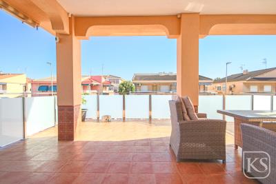 3-bed-2-bath-top-floor-100m-away-from-the-beach-in-Los-Alcazares-7