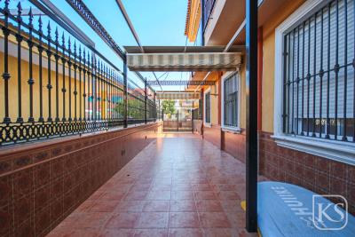 3-bed-2-bath-top-floor-100m-away-from-the-beach-in-Los-Alcazares-10