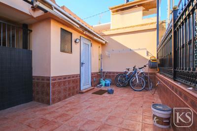 3-bed-2-bath-top-floor-100m-away-from-the-beach-in-Los-Alcazares-12