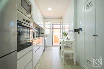 3-bed-2-bath-top-floor-100m-away-from-the-beach-in-Los-Alcazares-15