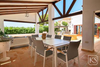 luxury-4-bed-extended-Algaba-villa-on-El-Valle-Golf-Resort-2