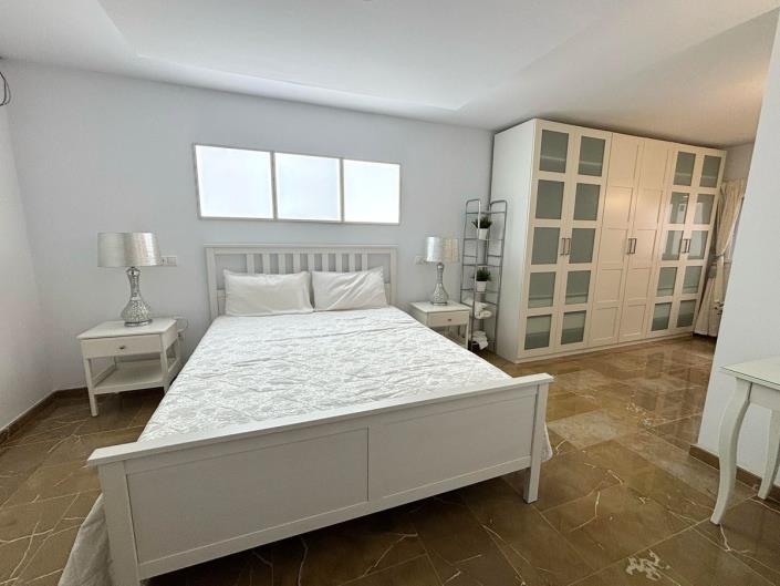 Image No.18-5 Bed House/Villa for sale