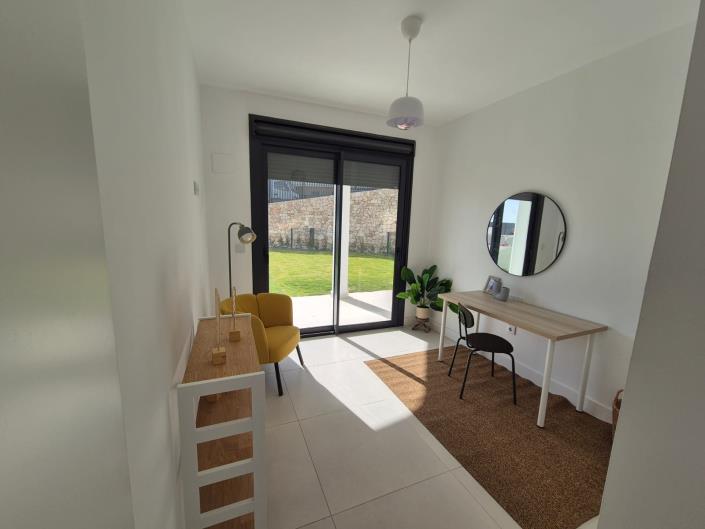 Image No.25-2 Bed Apartment for sale