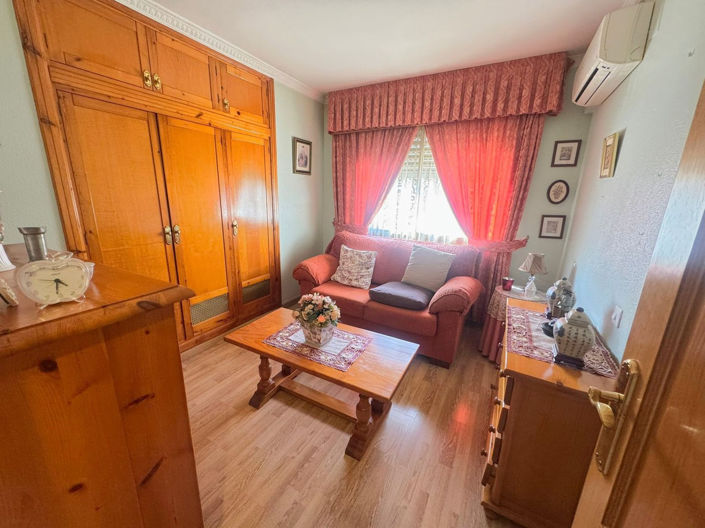 Image No.17-3 Bed Apartment for sale