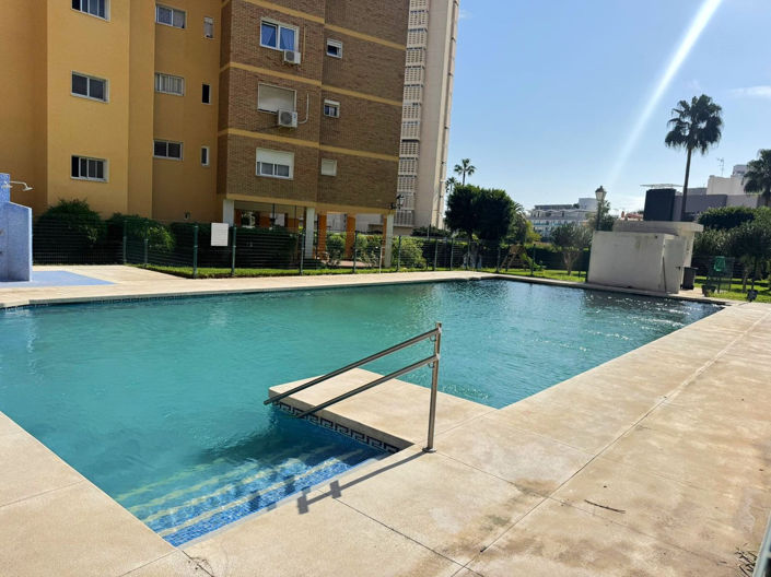 Image No.24-3 Bed Apartment for sale