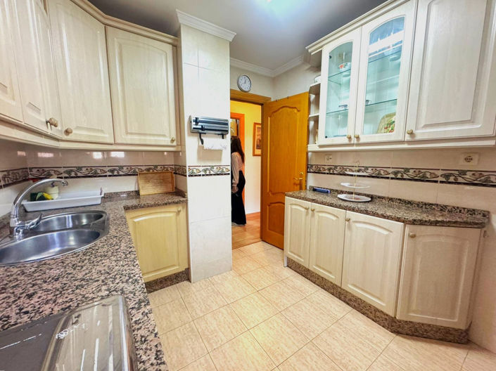 Image No.7-3 Bed Apartment for sale