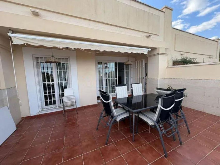 Image No.1-4 Bed Semi-Detached for sale