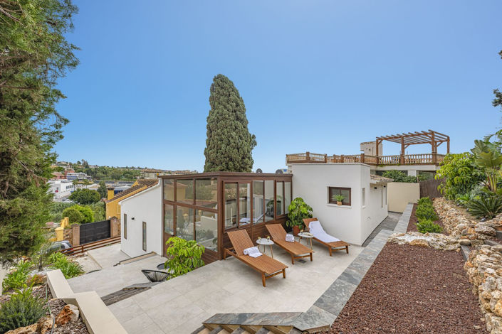 Image No.1-3 Bed Villa for sale
