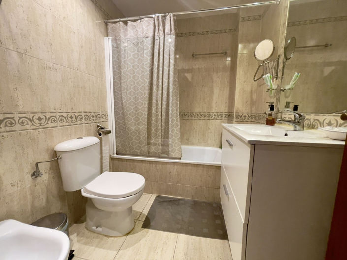 Image No.13-3 Bed Apartment for sale