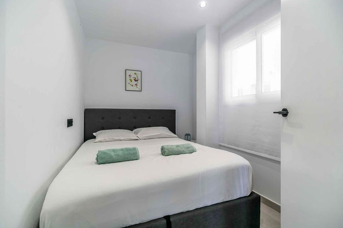 Image No.22-2 Bed Apartment for sale