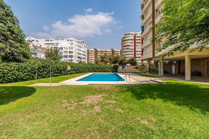 Image No.38-2 Bed Apartment for sale