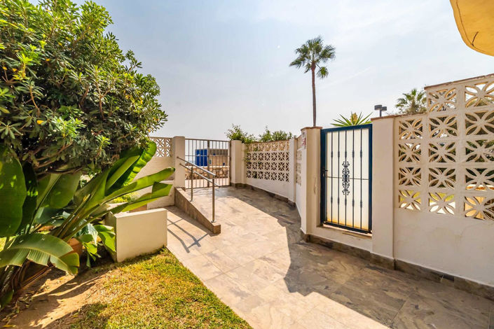 Image No.40-2 Bed Apartment for sale