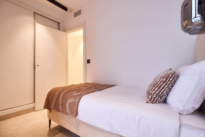 Image No.35-2 Bed Apartment for sale