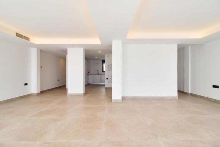 Image No.50-2 Bed Apartment for sale