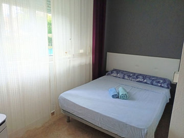 8-e64a9055bba3e77ac8aca3b893cdf826