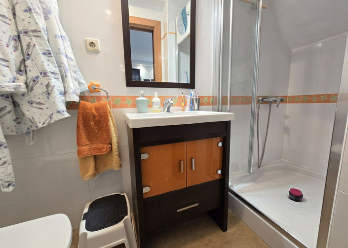 Image No.14-3 Bed Semi-Detached for sale