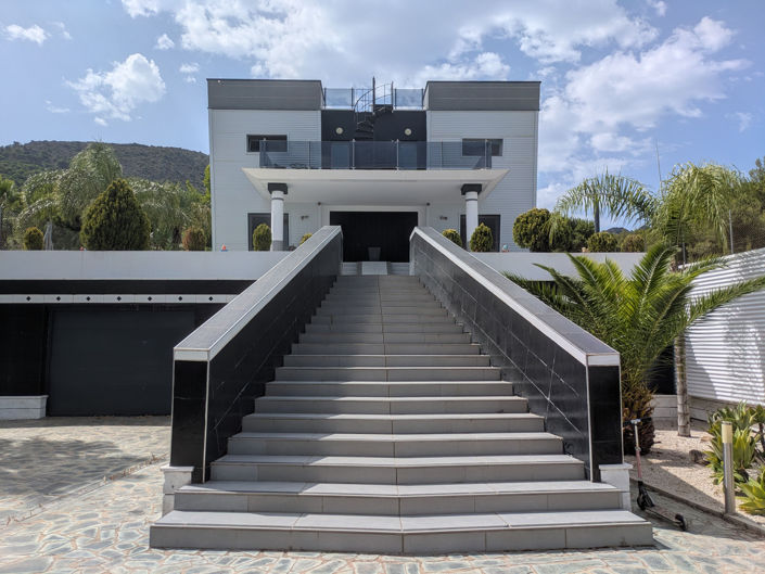 Image No.3-Villa de 5 chambres à vendre à Alhaurín de la Torre