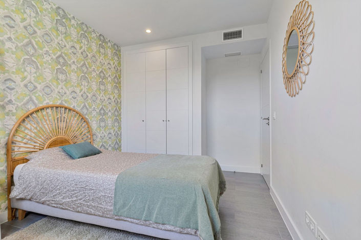 Image No.24-3 Bed Apartment for sale