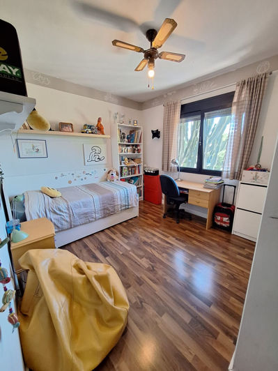 Image No.28-3 Bed Property for sale