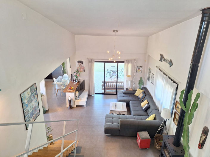 Image No.38-3 Bed Property for sale