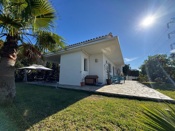 Image No.43-3 Bed Property for sale