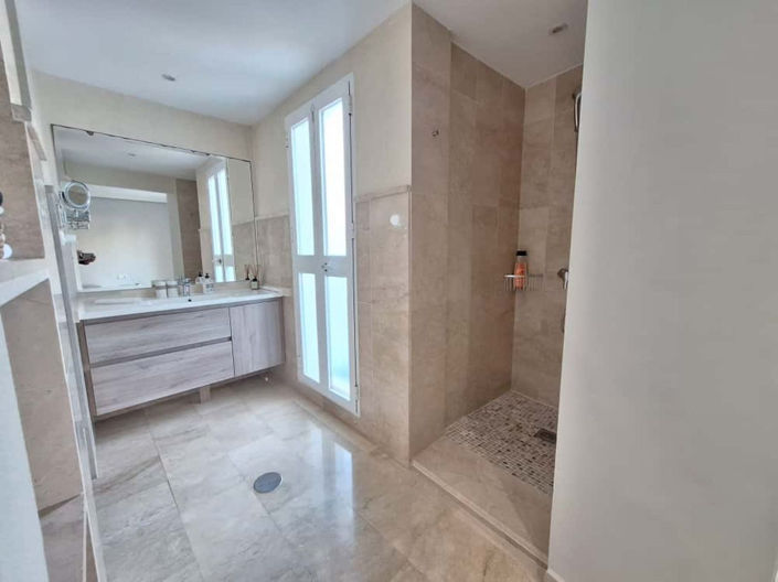 Image No.38-4 Bed Property for sale